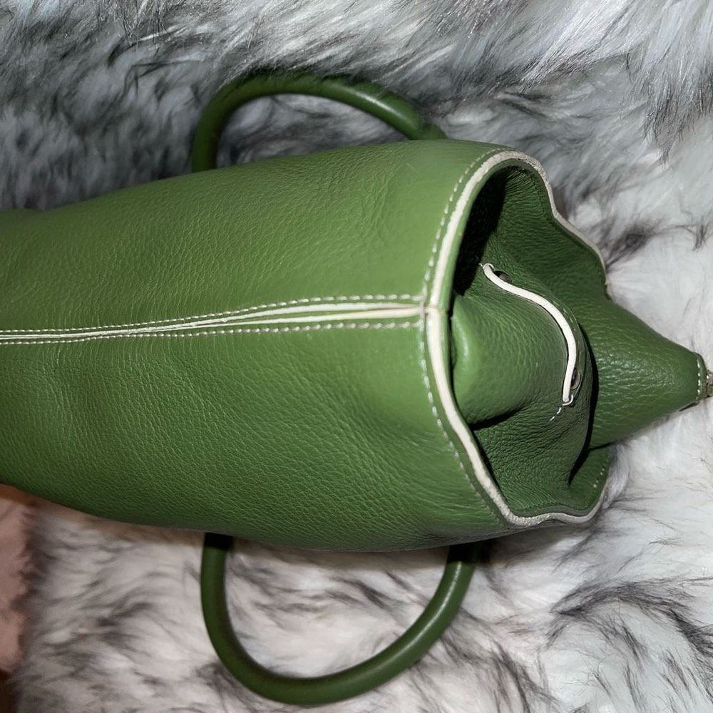 🚨Sold🚨Cole Hahn leather preloved Green pebbled rescue purse - Picture 3 of 16